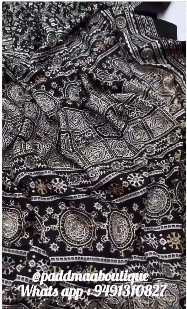 Black Ajarakh Crepe saree - Image 3