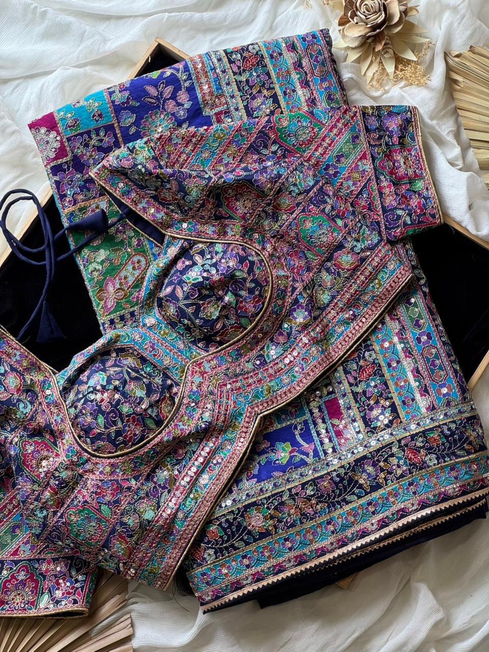 Menka Artistry Sarees - Image 2