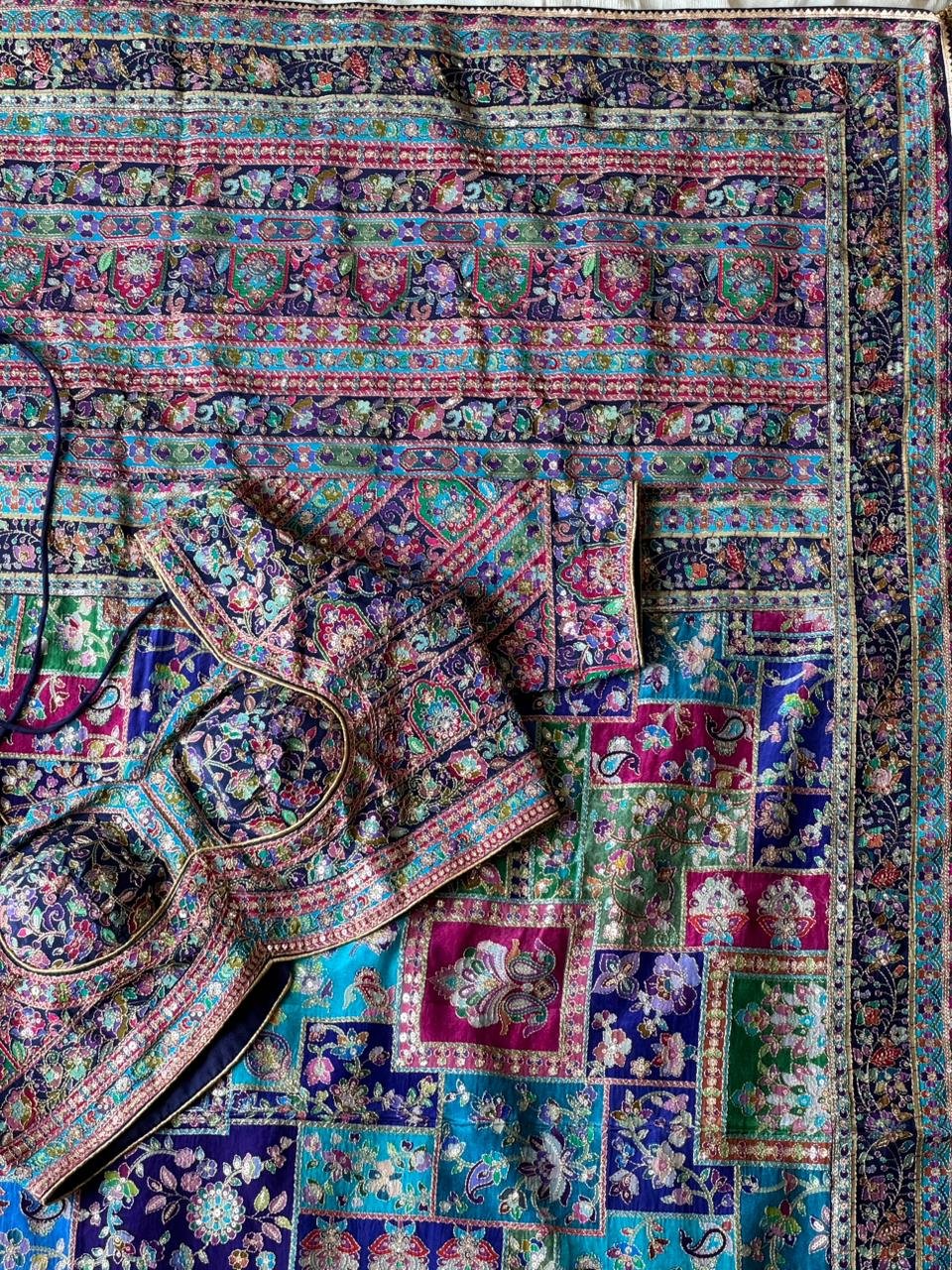 Menka Artistry Sarees - Image 4