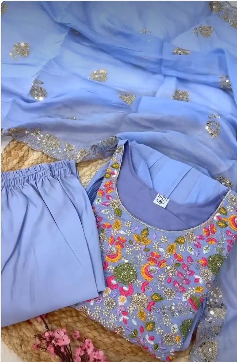 Roman Silk 3PC Set - Image 4