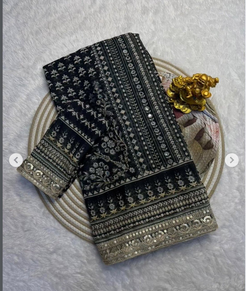 Kareena Kapoor Lace Silk Saree - Image 6