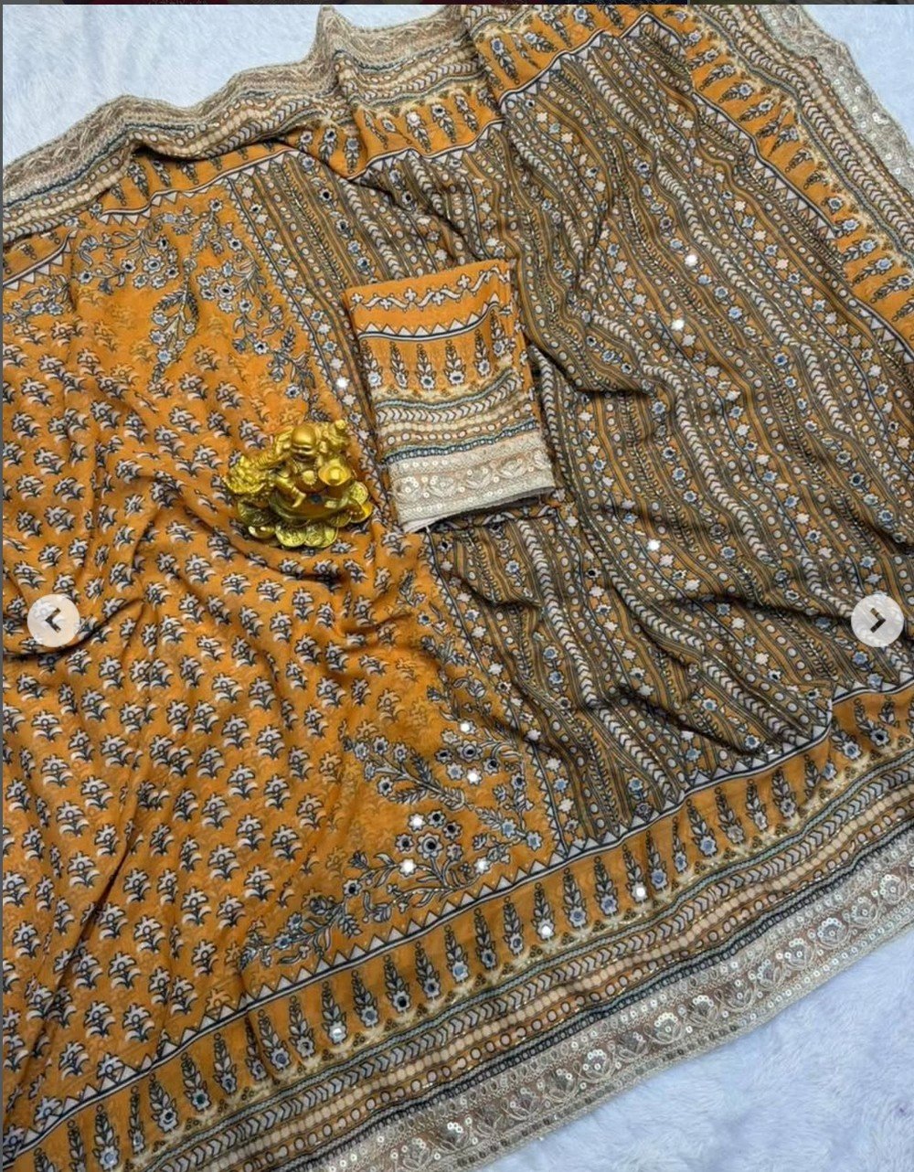 Kareena Kapoor Lace Silk Saree - Image 14