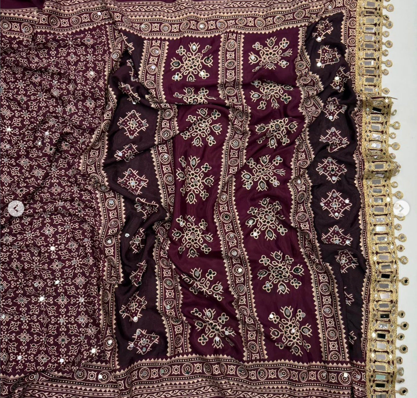 Pure Arjakh Satin Viscous Silk saree - Image 3