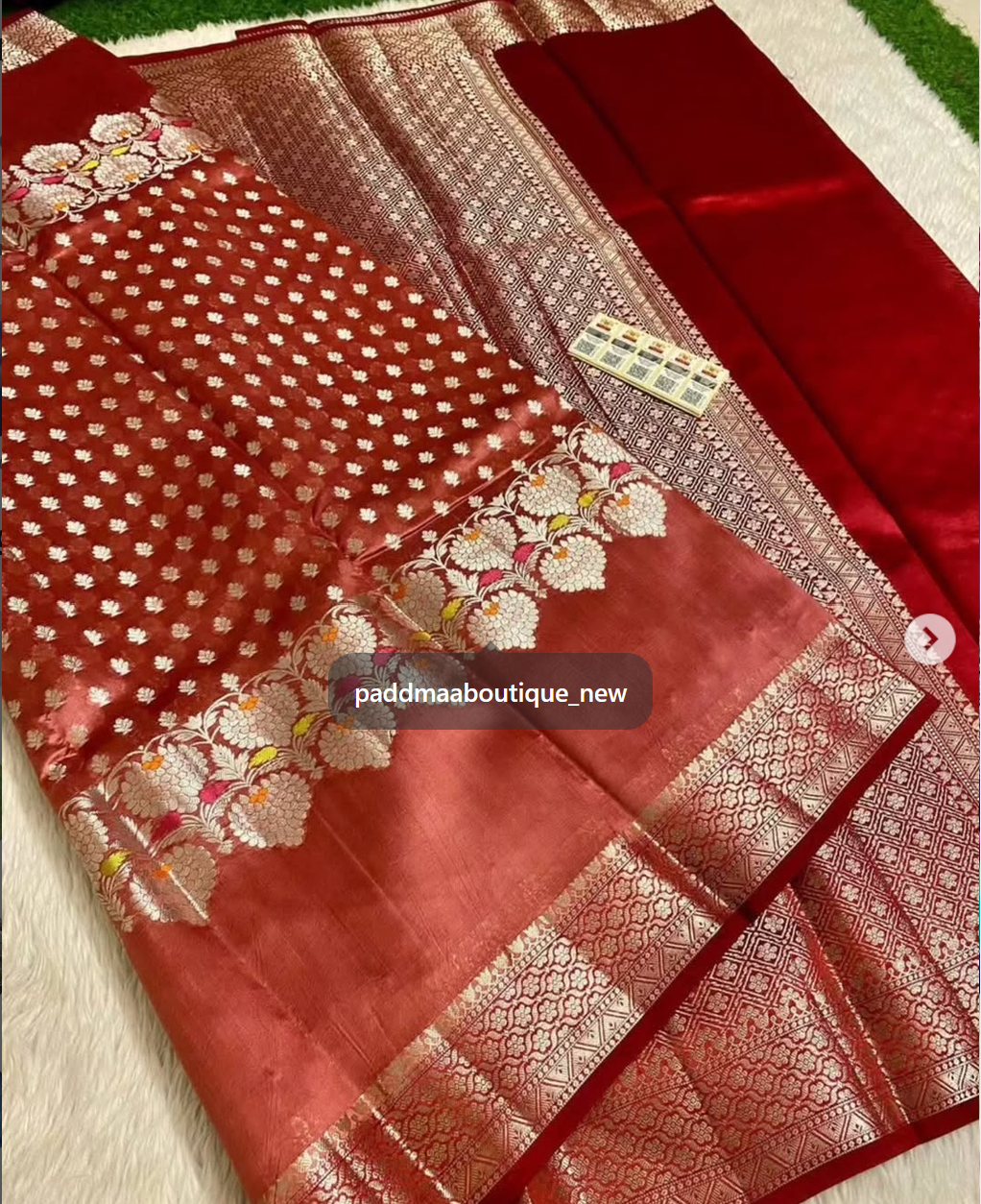 Banarasi Meenakari Design Saree - Image 13